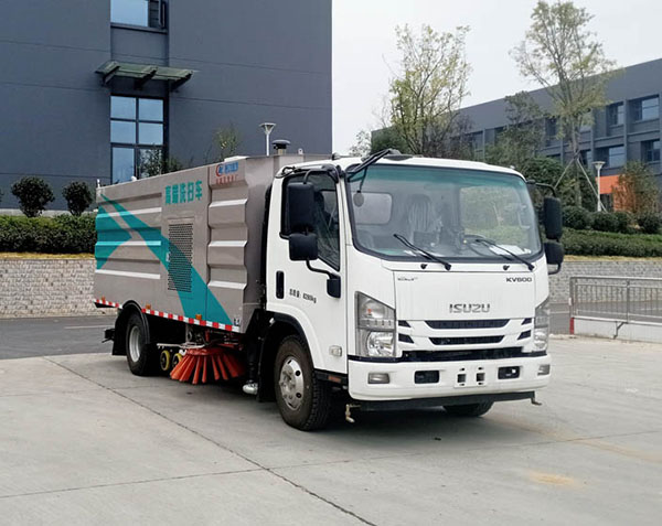 国六五十铃洗扫车